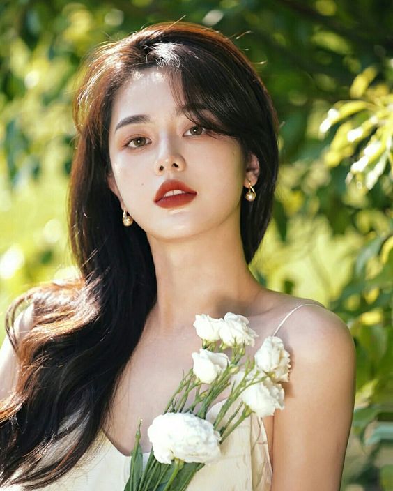 Đúng ngày mai, thứ Sáu 2/5/2025, 3 con giáp lộc về muôn lối, tương lai gấm hoa, đổi đời ngoạn mục, giàu sang ít ai sánh bằng - Ảnh 1
